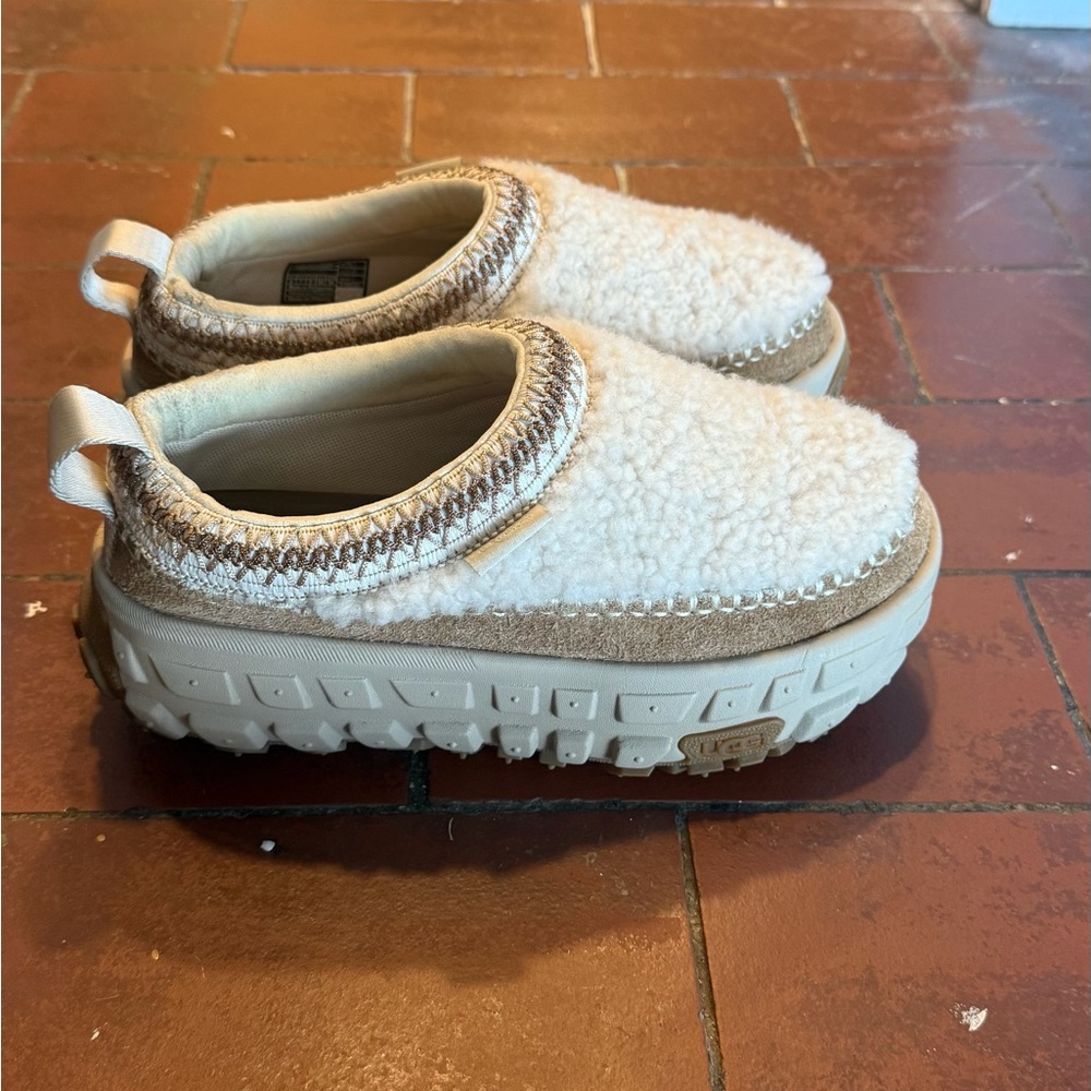 UGG Venture Daze Cozy